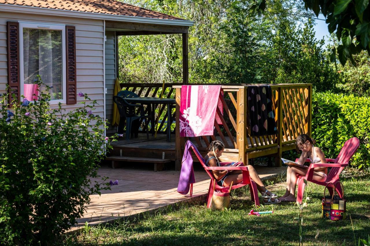 Familiale 3 Etoiles Vue 360 Piscine A Debordement Empl Xxl * Labeaume