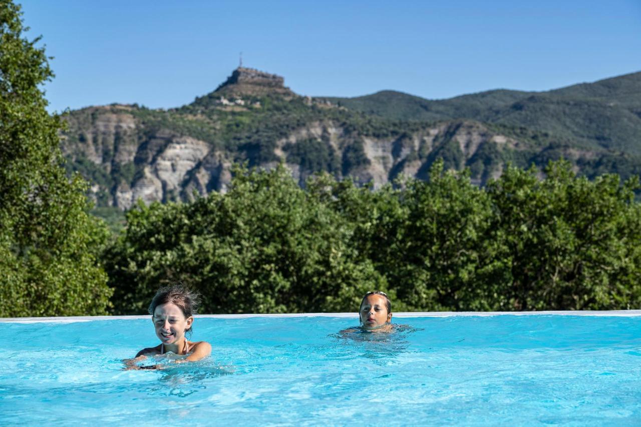 Campingplatz Familiale 3 Etoiles Vue 360 Piscine A Debordement Empl Xxl Labeaume